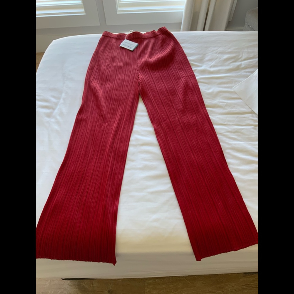 **NEW**w/Tags ISSEY MIYAKE Pleats Please 2 piece SET